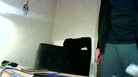 Snapshot of dereck59 chatting on 04/10/26, 08:24 dereck59 online show from 04/10/26, 08:24