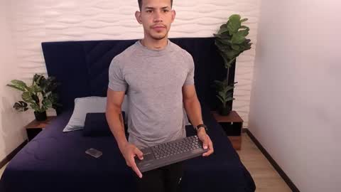 Dereck Myers online show from 01/13/25, 03:23