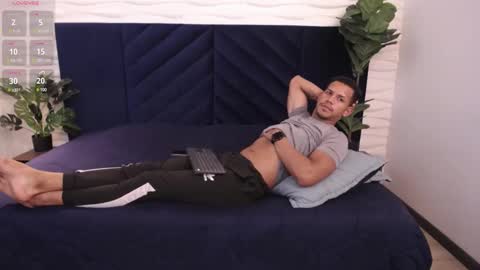 Dereck Myers online show from 01/13/25, 06:27