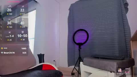 Snapshot of dereckhardd chatting on 09/28/25, 06:02 dereckhardd online show from 09/28/25, 06:02