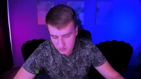 Snapshot of derek_hawk_ chatting on 12/04/25, 09:40 derek_hawk_ online show from 12/04/25, 09:40