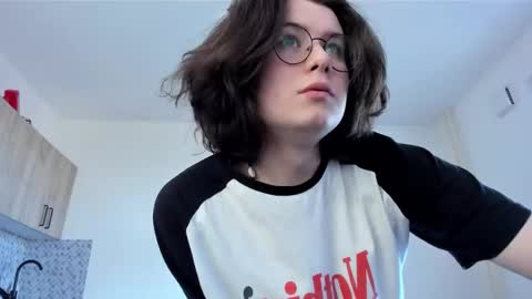 Derek online show from 03/20/26, 01:49