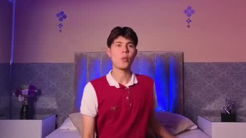 Snapshot of derek_sinn chatting on 02/19/26, 08:16 derek_sinn online show from 02/19/26, 08:16