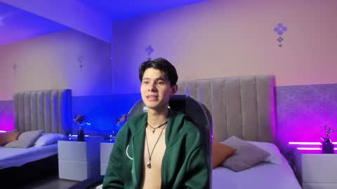 derek_sinn online show from 03/15/26, 02:01