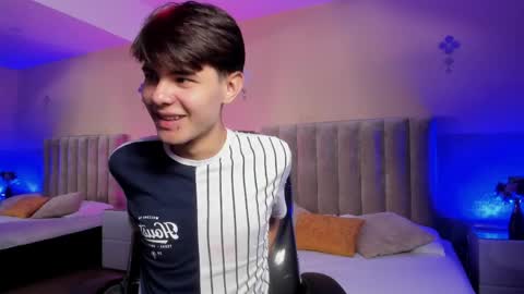 derek_sinn online show from 04/08/26, 08:53