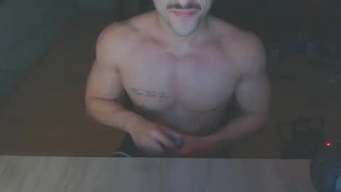 Snapshot of derekhuge chatting on 11/03/25, 08:04 derekhuge online show from 11/03/25, 08:04