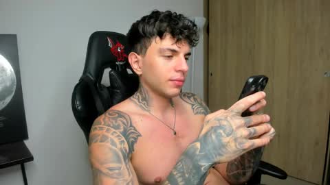 derekmuller11 online show from 04/17/26, 01:41