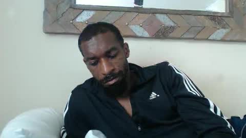 Snapshot of derekthetruth2 chatting on 10/15/25, 03:23 derekthetruth2 online show from 10/15/25, 03:23