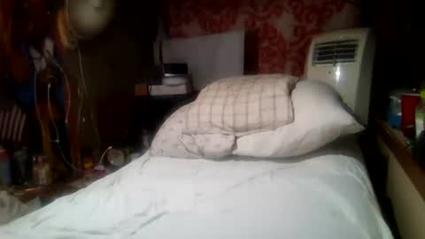Snapshot of derick1961 chatting on 06/20/26, 04:37 derick1961 online show from 06/20/26, 04:37