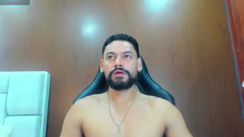 DerryBigger CM online show from 11/06/25, 02:07