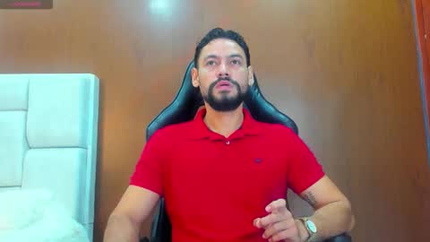 DerryBigger CM online show from 12/01/25, 02:22