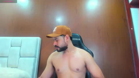 DerryBigger CM online show from 03/15/26, 07:09