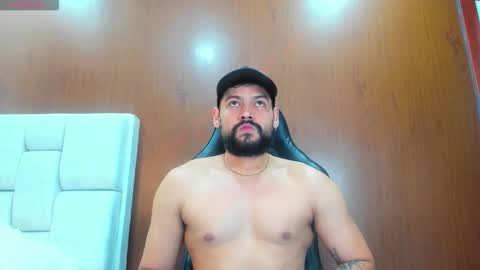 DerryBigger CM online show from 03/22/26, 08:01