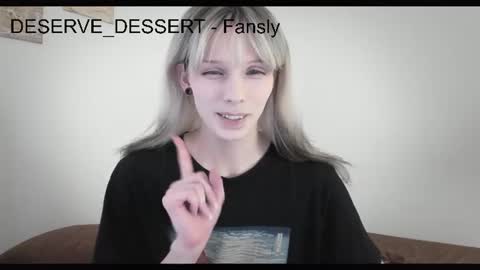 Snapshot of deserve_dessert chatting on 07/21/26, 12:35 Domi online show from 07/21/26, 12:35