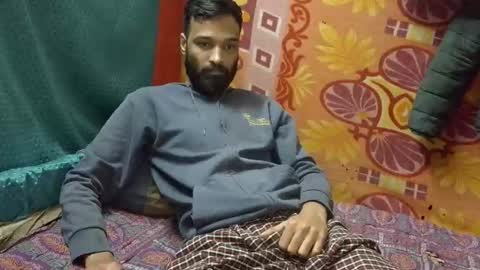 desi_boy799417 online show from 02/05/26, 10:31