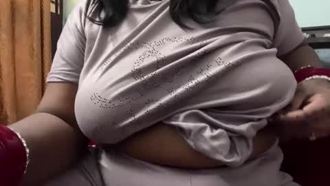 simran online show from 10/11/25, 03:17