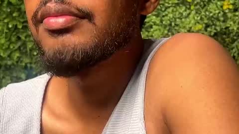 Snapshot of desi_silver chatting on 01/31/25, 11:24 Desi silver online show from 01/31/25, 11:24