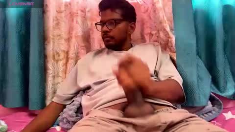 Snapshot of desi_silver chatting on 10/05/25, 05:50 Desi silver online show from 10/05/25, 05:50