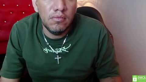 Snapshot of designturbate chatting on 12/12/24, 10:31 Designturbate online show from 12/12/24, 10:31