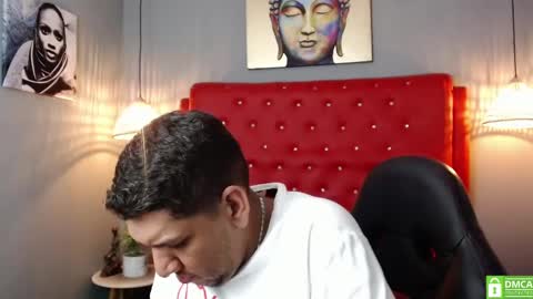 Snapshot of designturbate chatting on 12/30/24, 12:32 Designturbate online show from 12/30/24, 12:32