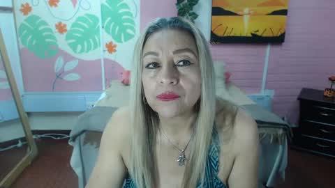 VALERIA online show from 10/03/25, 05:54