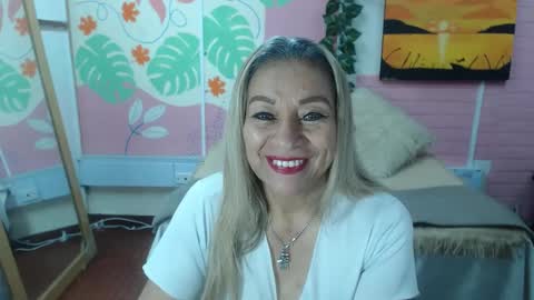VALERIA online show from 10/15/25, 03:45