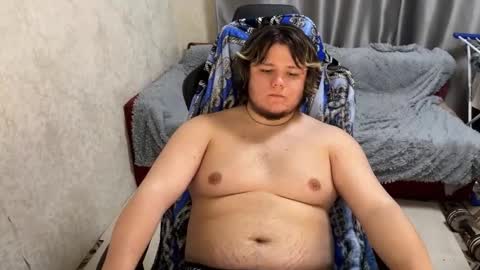 Snapshot of desiredude9 chatting on 09/16/25, 05:47 desiredude9 online show from 09/16/25, 05:47