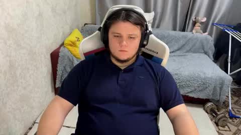 Snapshot of desiredude9 chatting on 09/30/25, 06:35 desiredude9 online show from 09/30/25, 06:35