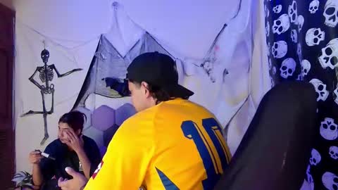 TORI AND MR. BEAR online show from 10/30/25, 12:17