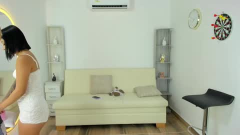 JASMINE  - DARWIN - MEGAN - JUANCA online show from 05/11/26, 12:49