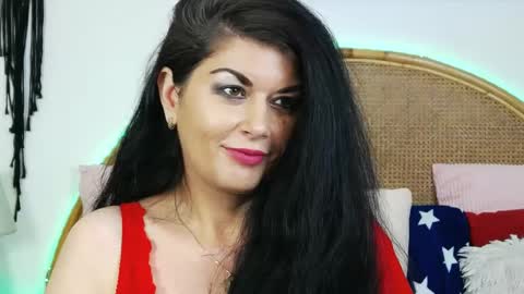 HellenMoon online show from 12/17/24, 05:07