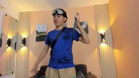 desiresofolympus_ online show from 04/09/26, 07:52