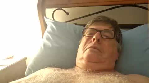 Desmon1958 online show from 04/19/26, 06:32