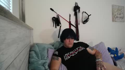 Snapshot of desmondks chatting on 11/30/25, 11:31 Dezmond online show from 11/30/25, 11:31