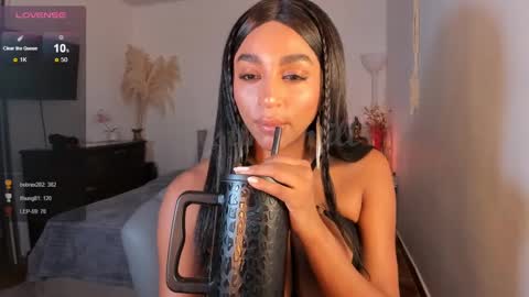 Snapshot of destinnemil chatting on 01/06/25, 02:47 Destinne Mill online show from 01/06/25, 02:47