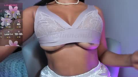 Snapshot of destinnemil chatting on 02/03/25, 11:20 Destinne Mill online show from 02/03/25, 11:20