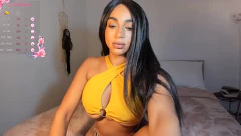 Snapshot of destinnemil chatting on 10/16/25, 02:40 Destinne Mill online show from 10/16/25, 02:40