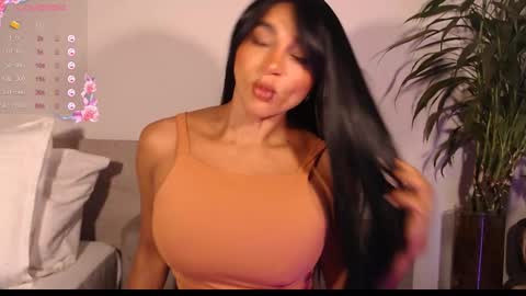 Destinne Mill online show from 02/17/26, 12:01