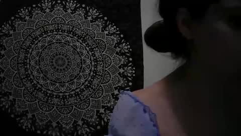 Snapshot of destinysunflower chatting on 10/17/25, 04:04 destinysunflower online show from 10/17/25, 04:04