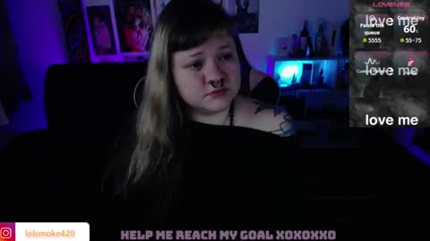 Snapshot of destroyall420 chatting on 05/28/26, 10:12 Lola Bdsm and fries online show from 05/28/26, 10:12