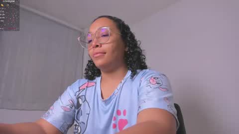 Snapshot of desty_y chatting on 07/11/26, 12:57 desty_y online show from 07/11/26, 12:57