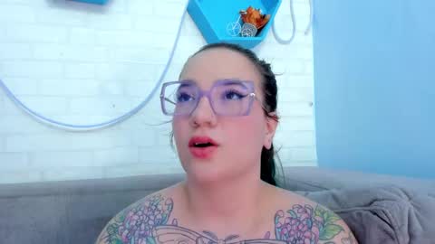 Deva Blue online show from 02/11/25, 09:42