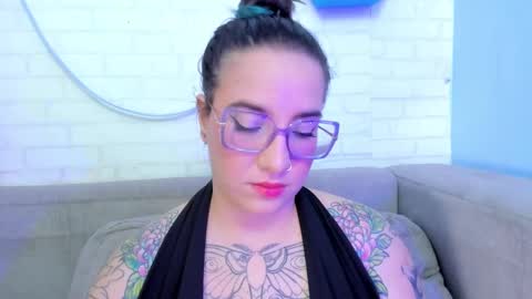 Deva Blue online show from 02/13/25, 04:43