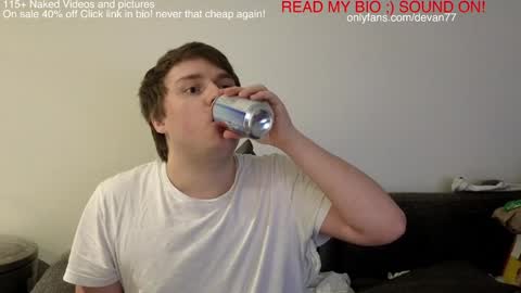 Snapshot of devantheplug chatting on 12/15/24, 11:23 Devan online show from 12/15/24, 11:23