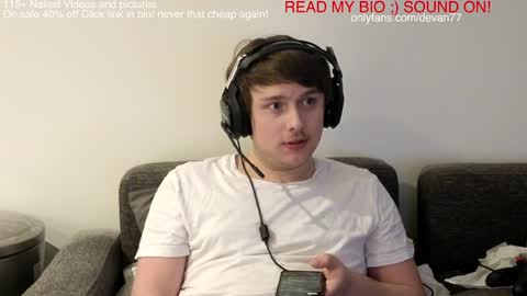 Snapshot of devantheplug chatting on 12/15/24, 02:27 Devan online show from 12/15/24, 02:27