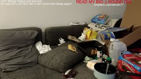 Snapshot of devantheplug chatting on 12/16/24, 07:15 Devan online show from 12/16/24, 07:15