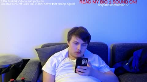 Snapshot of devantheplug chatting on 12/16/24, 03:11 Devan online show from 12/16/24, 03:11