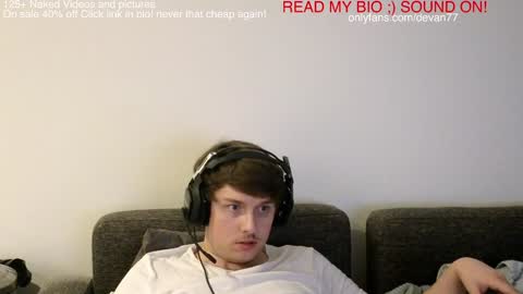 Snapshot of devantheplug chatting on 01/04/25, 11:22 Devan online show from 01/04/25, 11:22