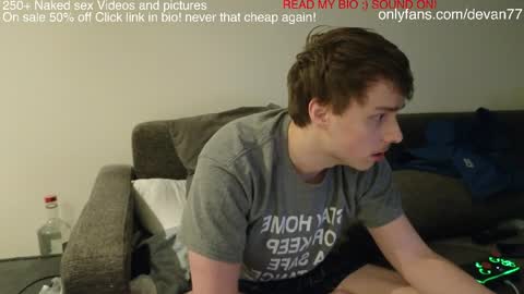 Snapshot of devantheplug chatting on 04/06/26, 07:42 Devan online show from 04/06/26, 07:42