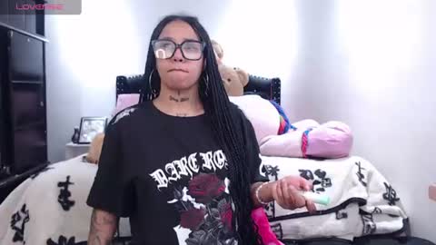 devi_black_13_ online show from 07/04/26, 02:18